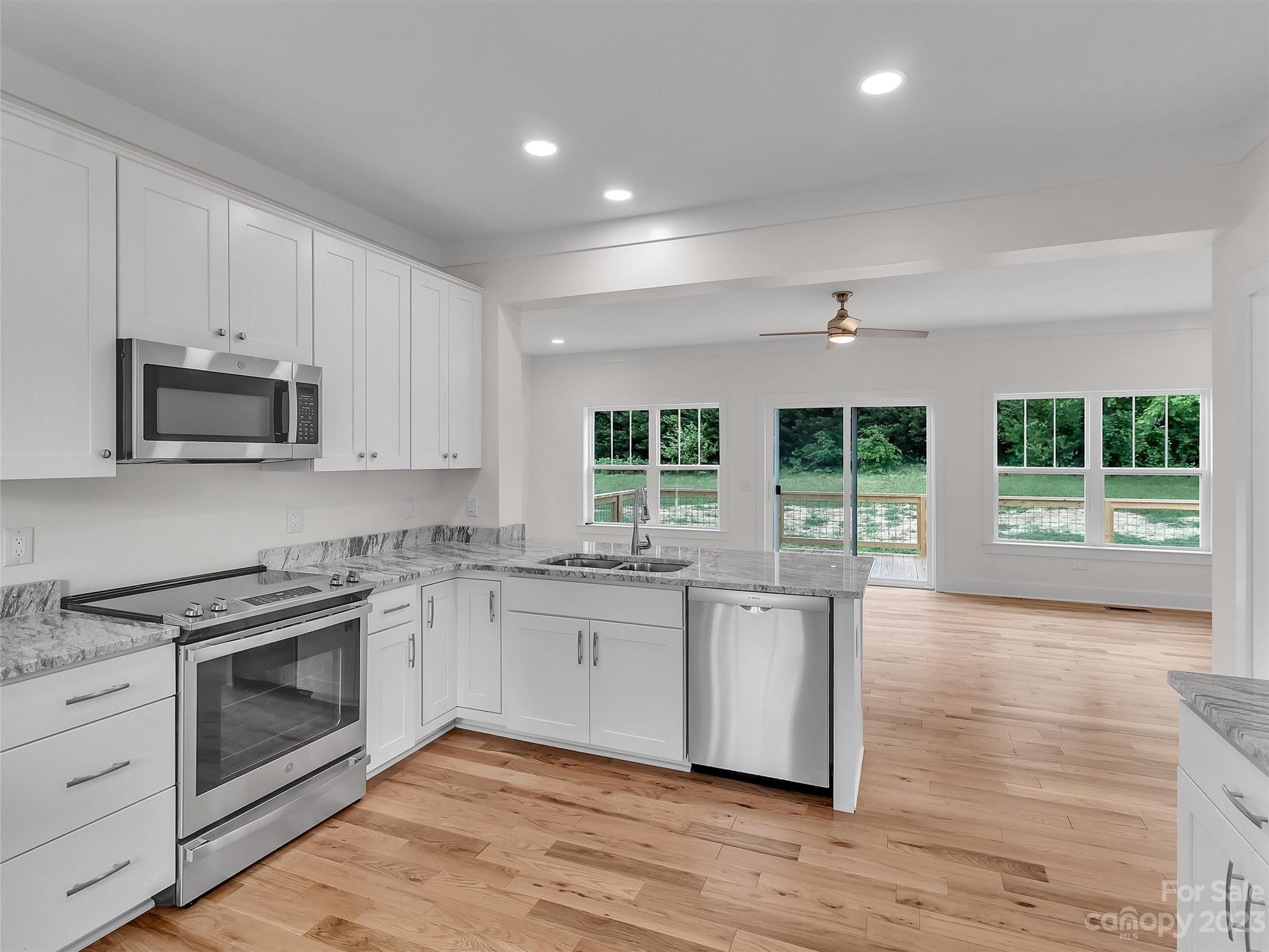 Walnut Ridge - Residential