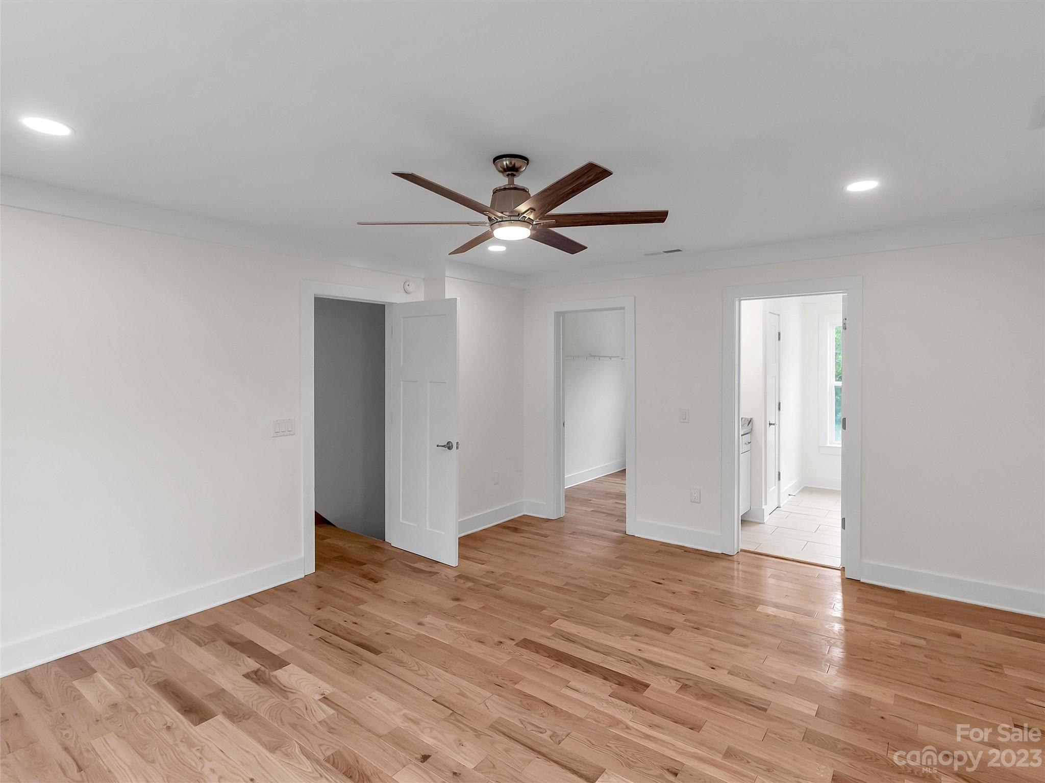 Walnut Ridge - Residential
