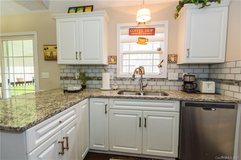 Avery Lake - Residential