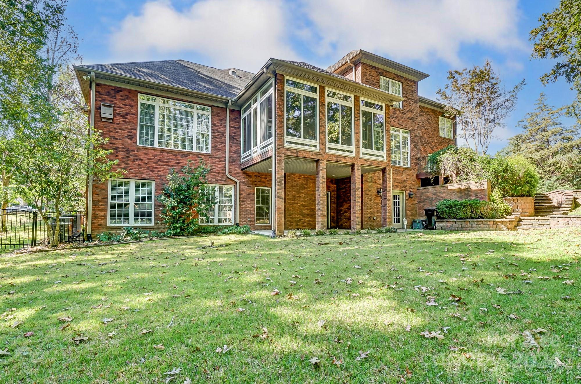 Laurel Creek - Residential