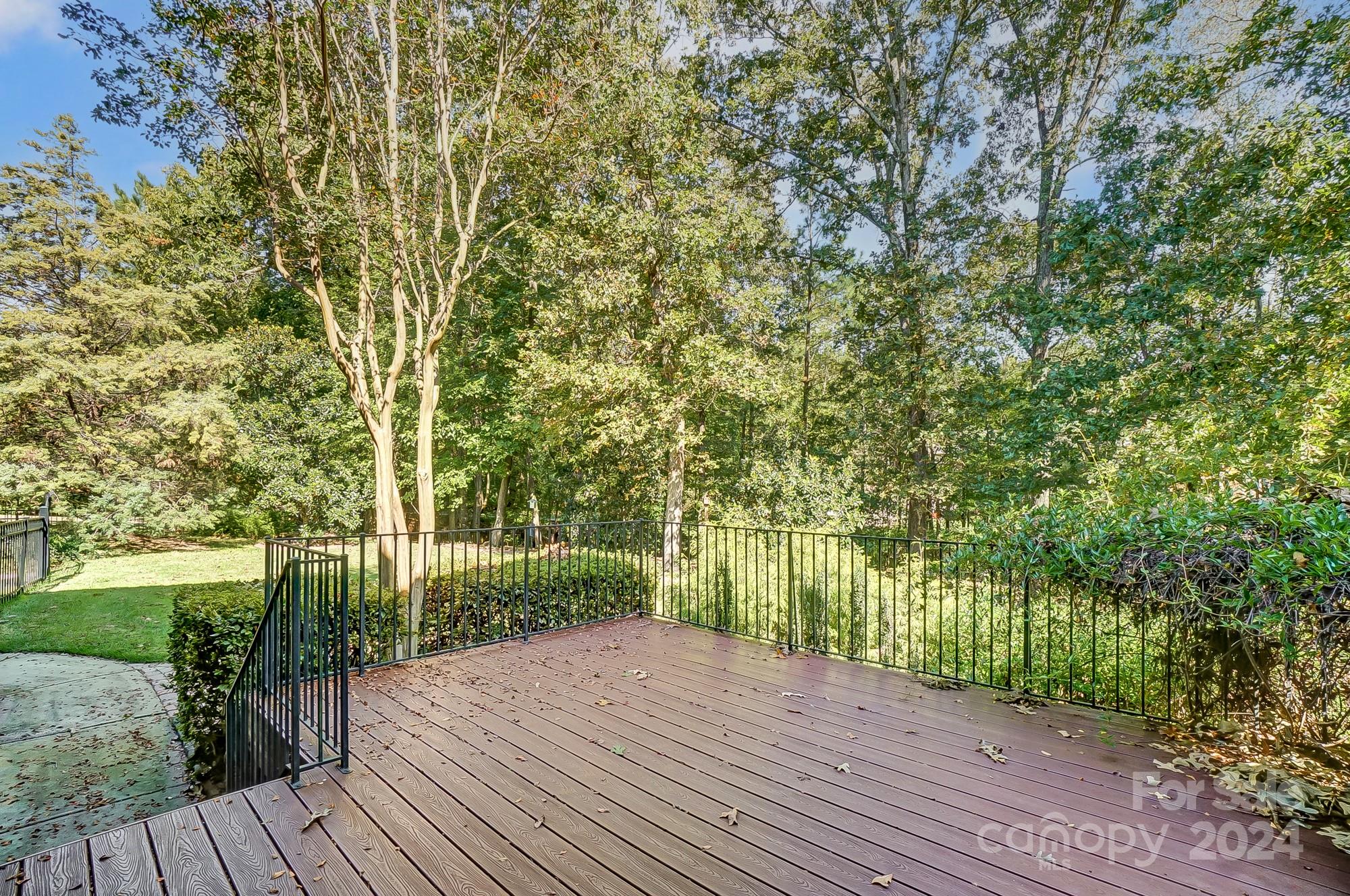 Laurel Creek - Residential