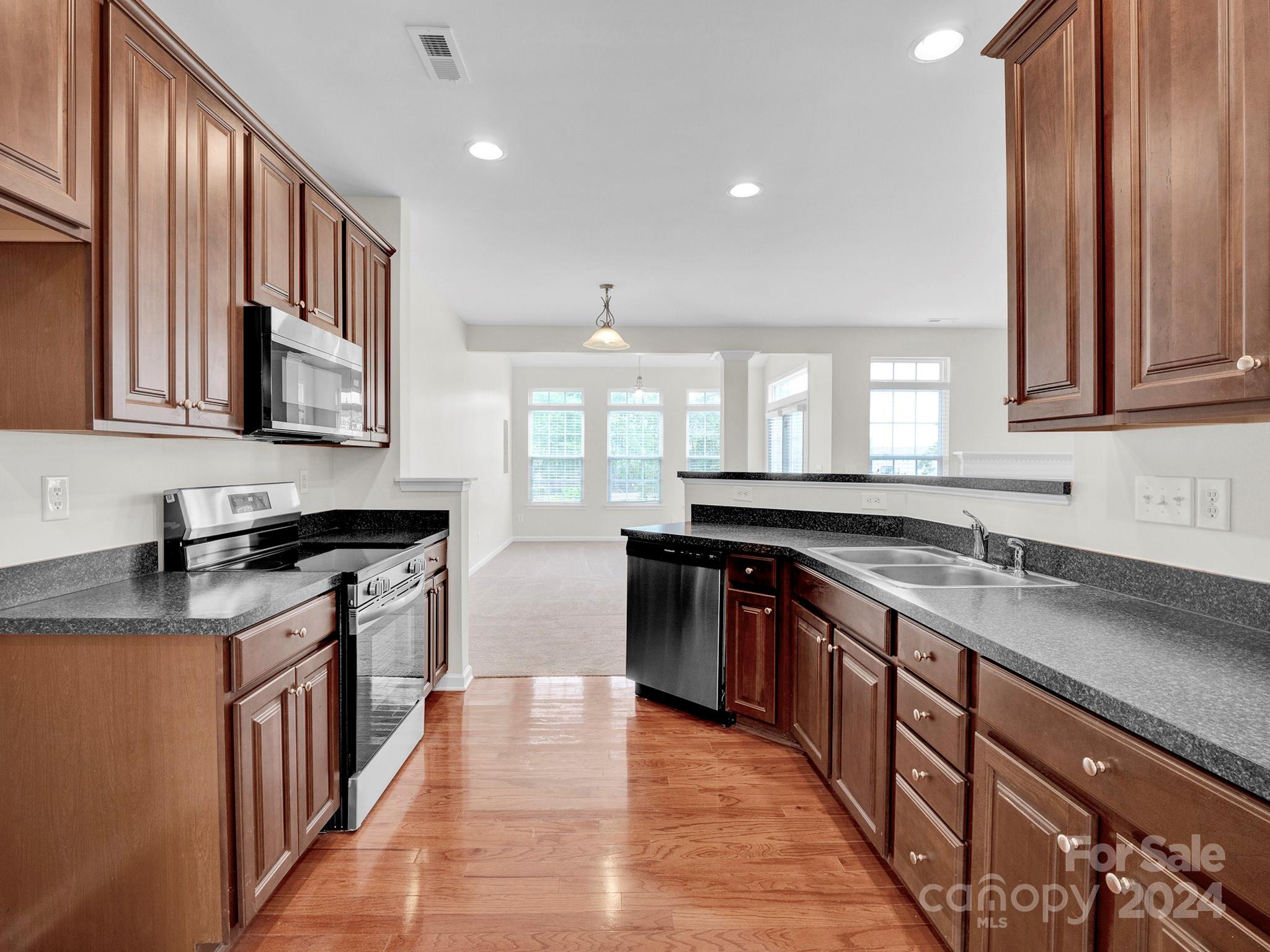 Wellsley Ford - Residential