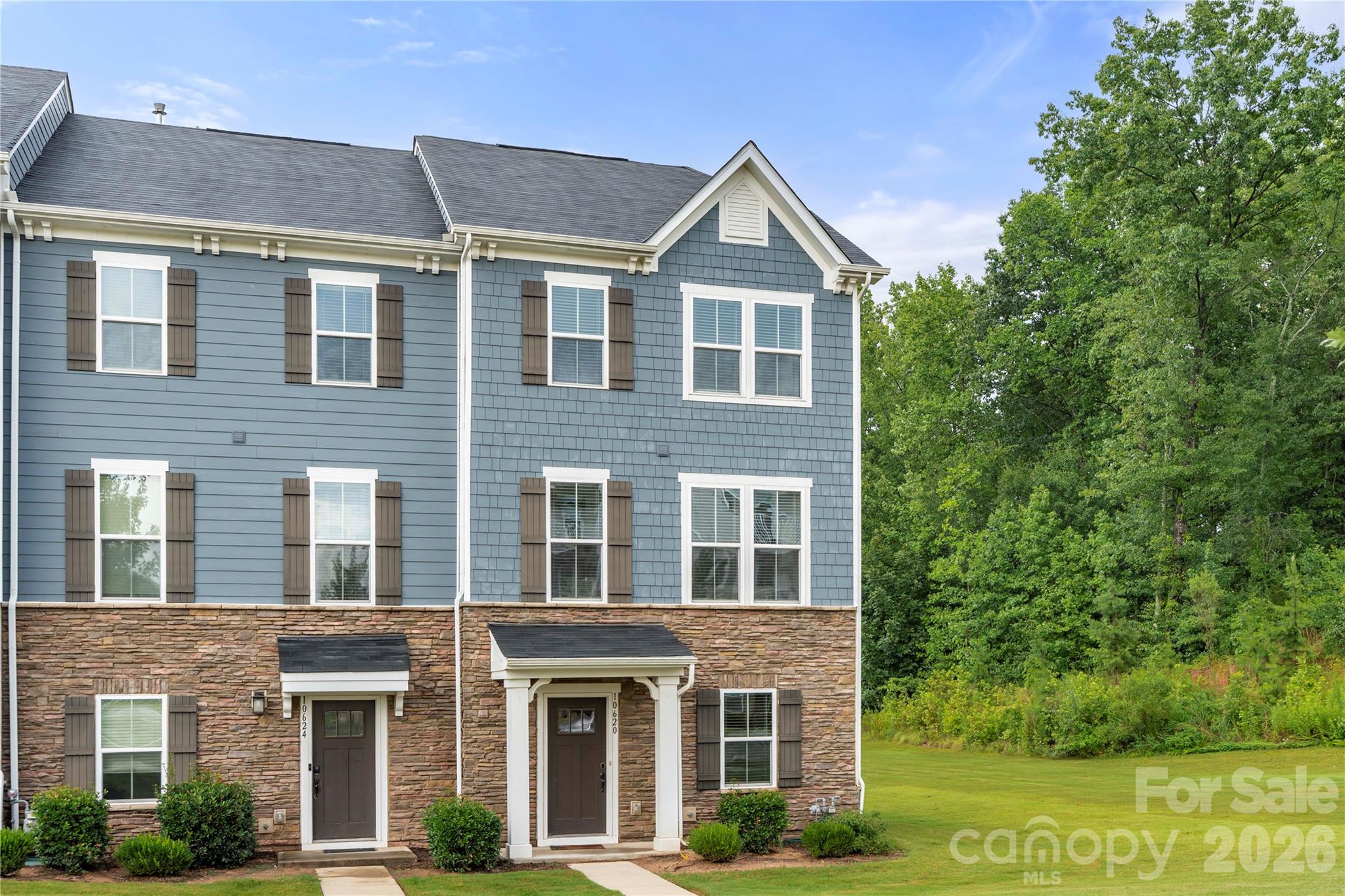 Riverbend Towns - Residential