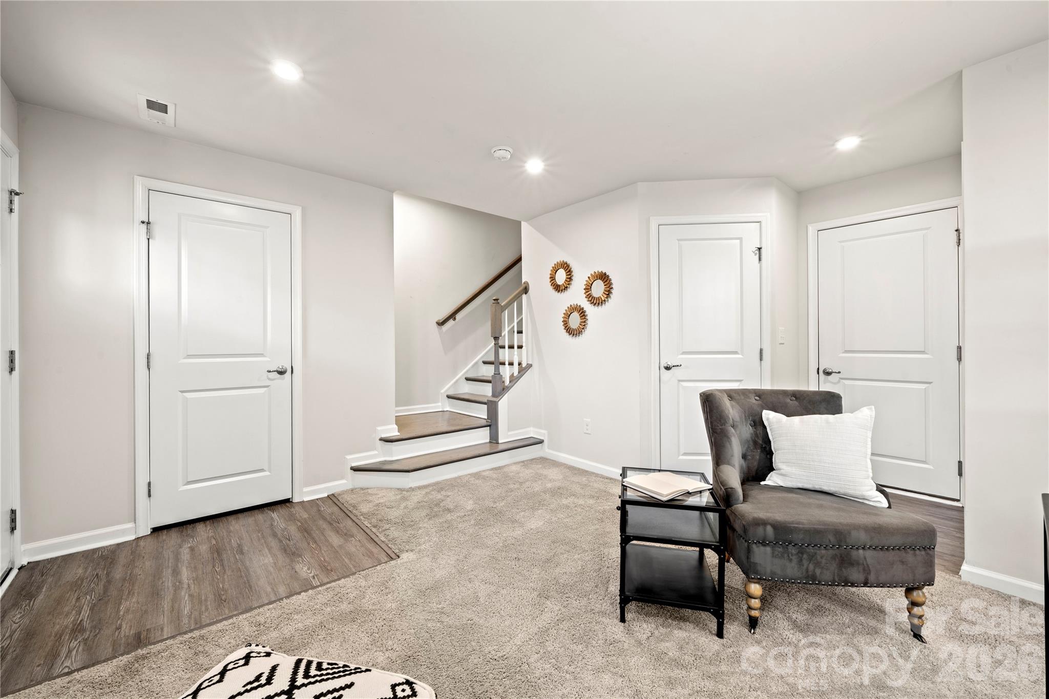 Riverbend Towns - Residential
