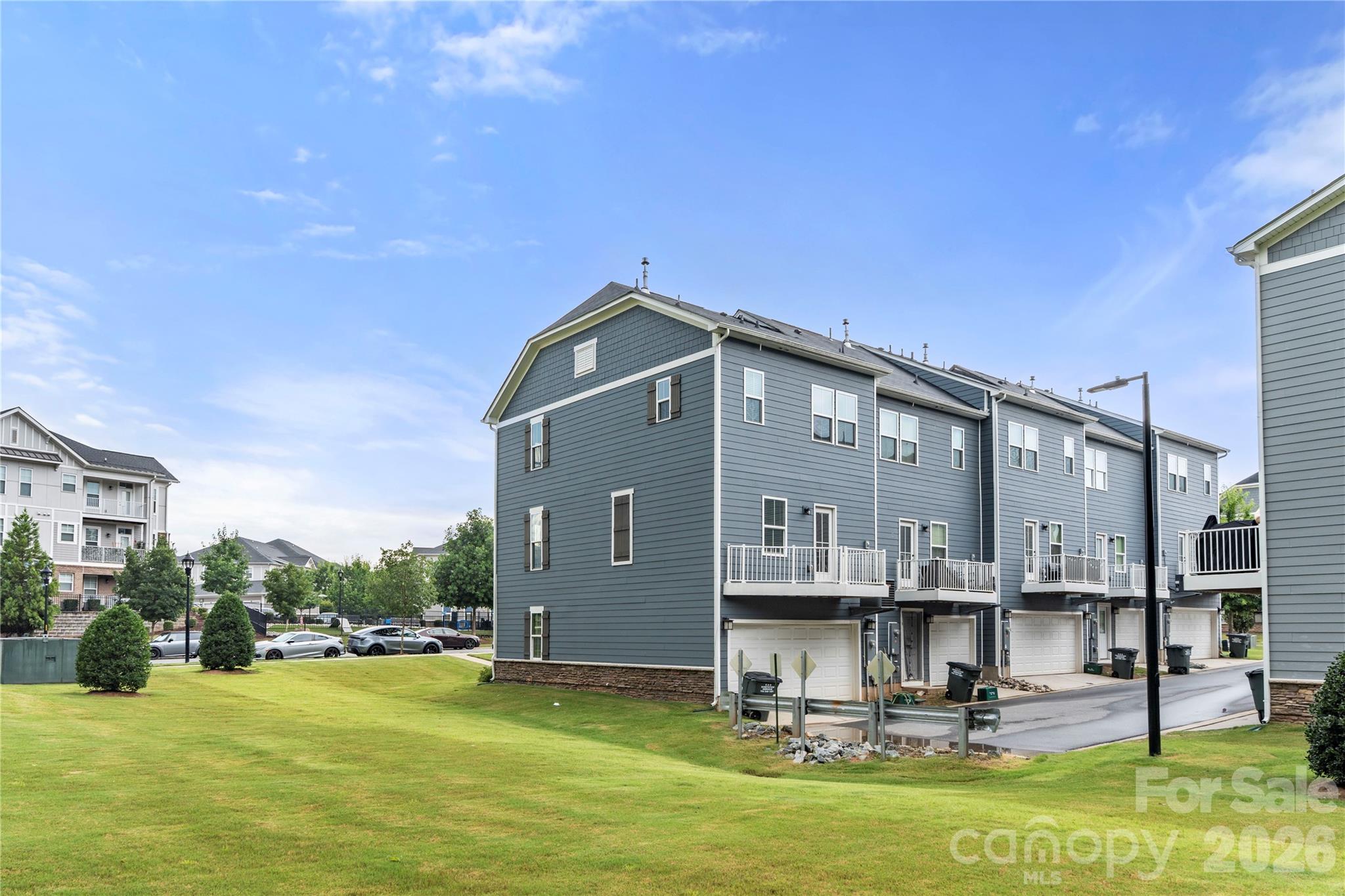 Riverbend Towns - Residential