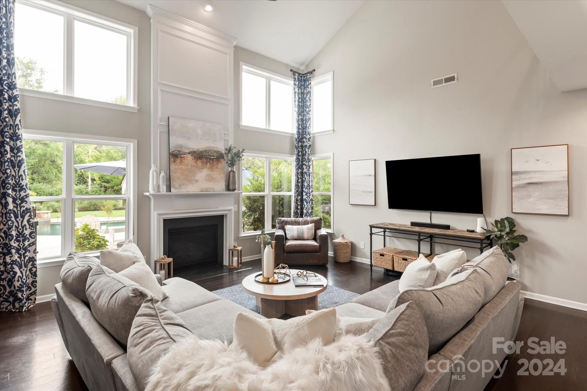 The Chimneys of Marvin - Residential