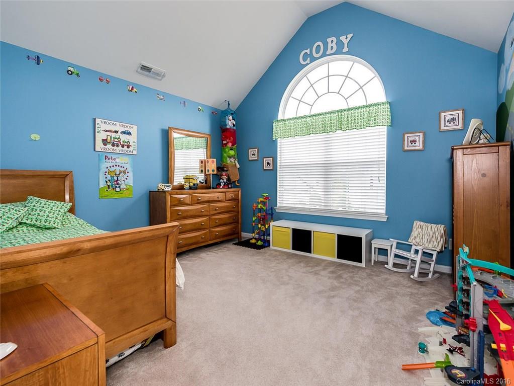 Sandy Pointe - Residential