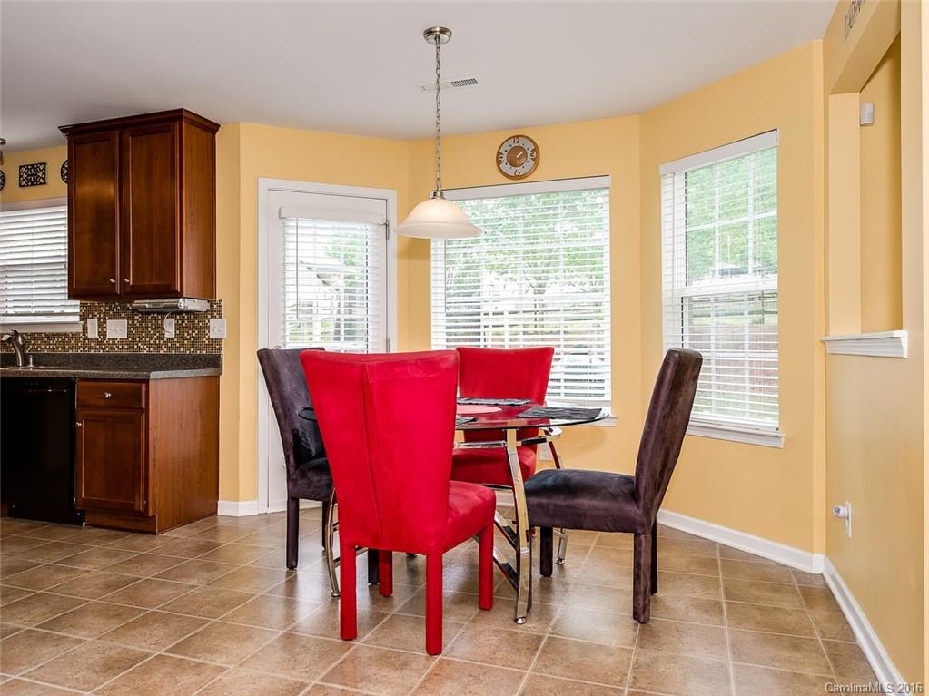 Sandy Pointe - Residential