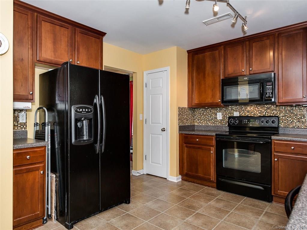 Sandy Pointe - Residential