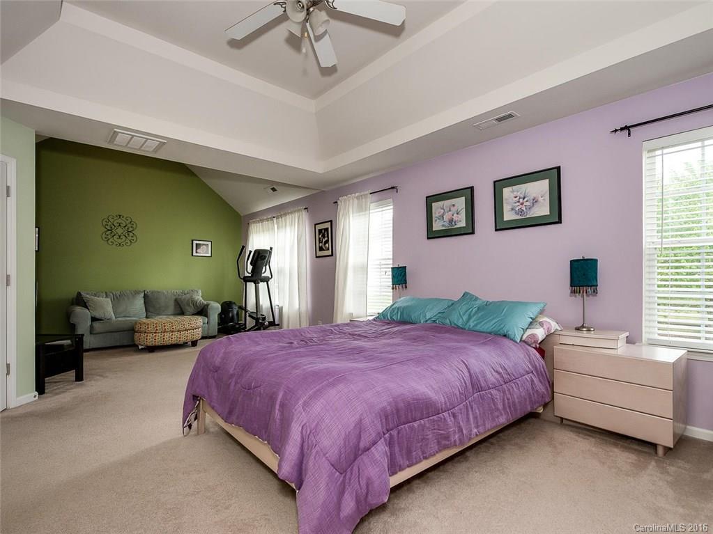Sandy Pointe - Residential