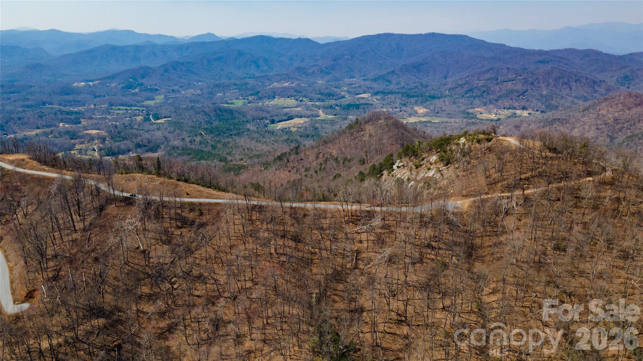 Queens Gap - Land