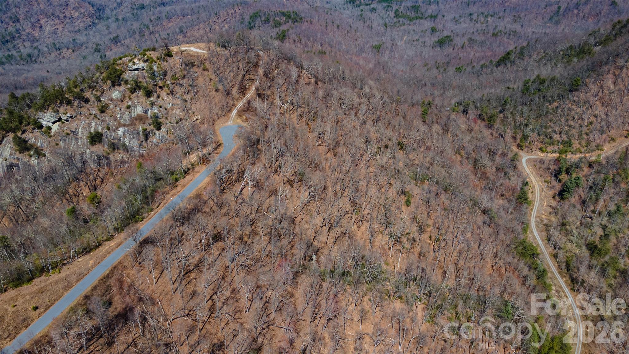 Queens Gap - Land