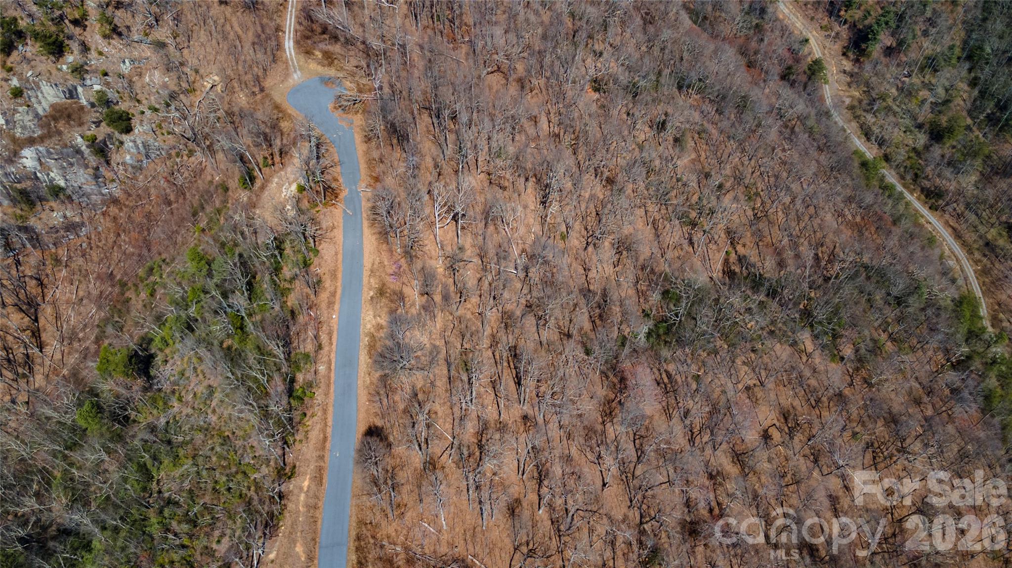 Queens Gap - Land