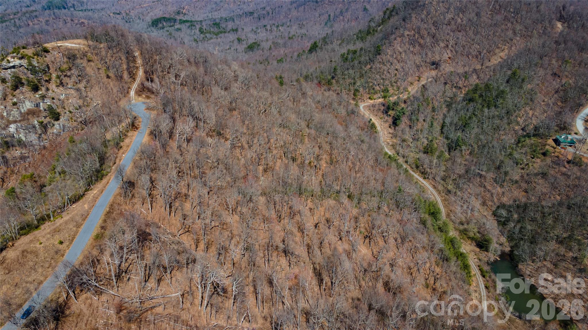 Queens Gap - Land