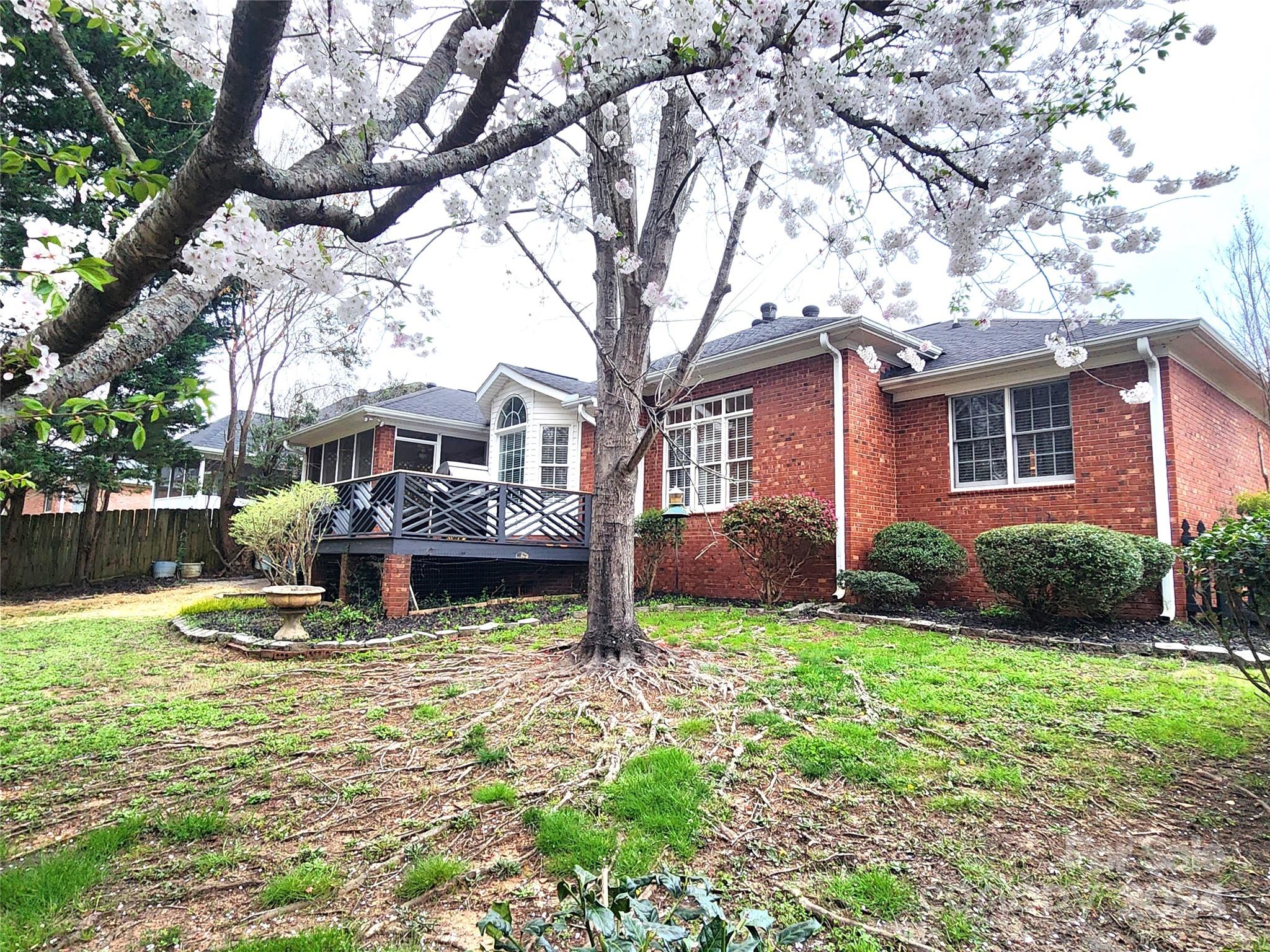 Creekside - Residential