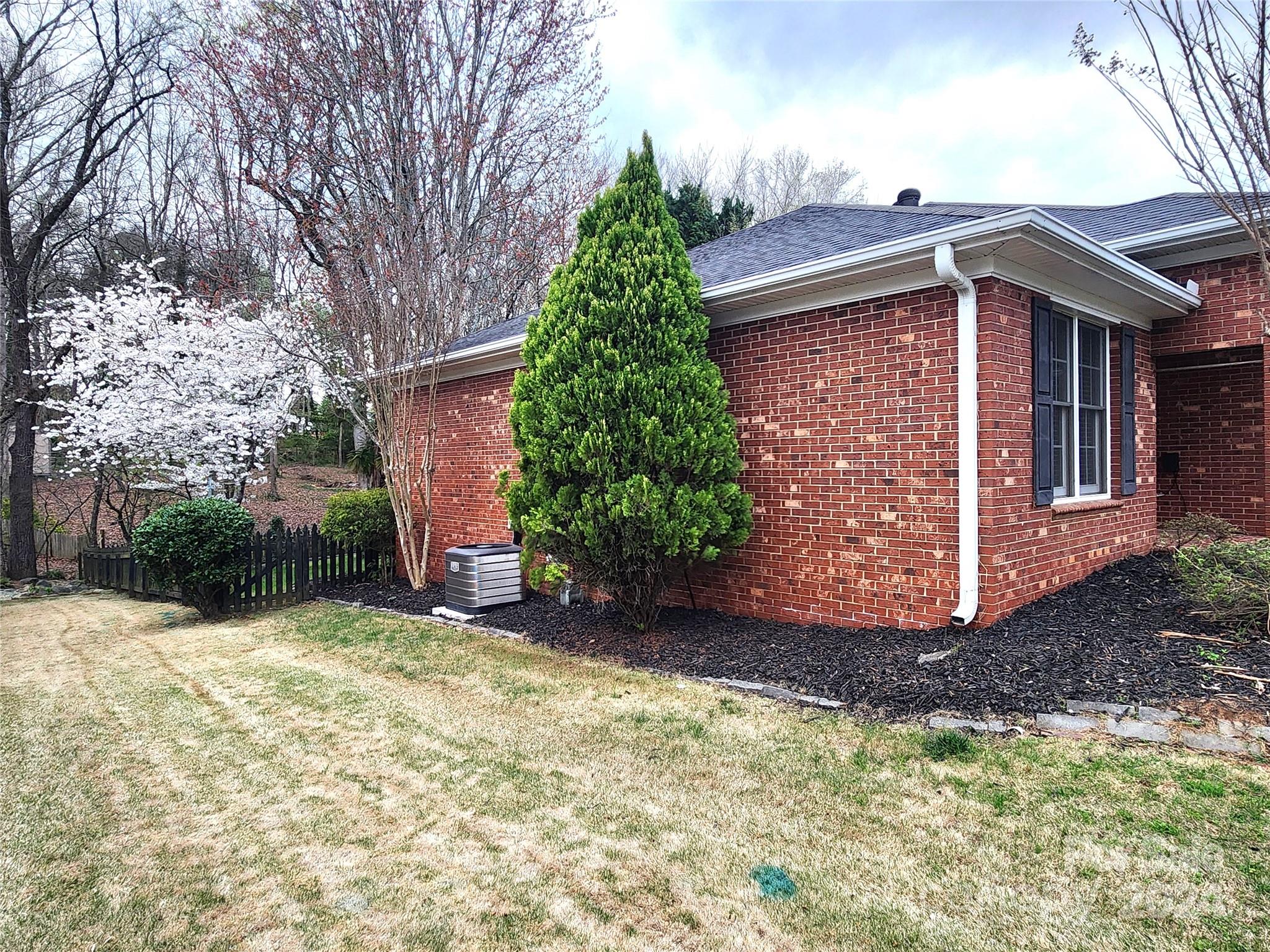 Creekside - Residential