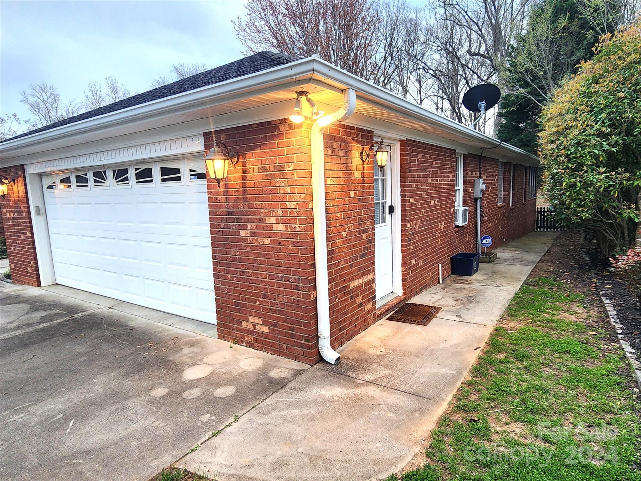 Creekside - Residential