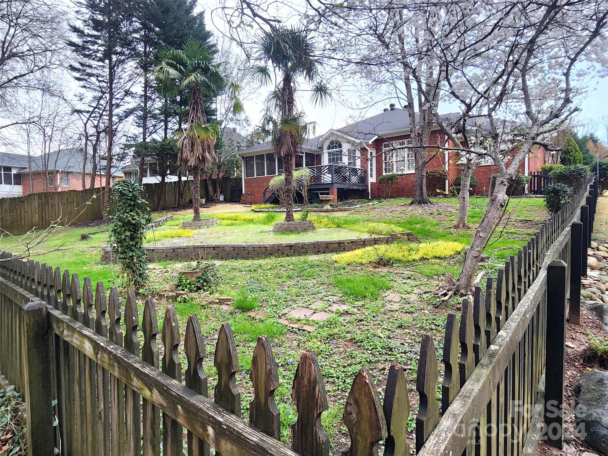 Creekside - Residential