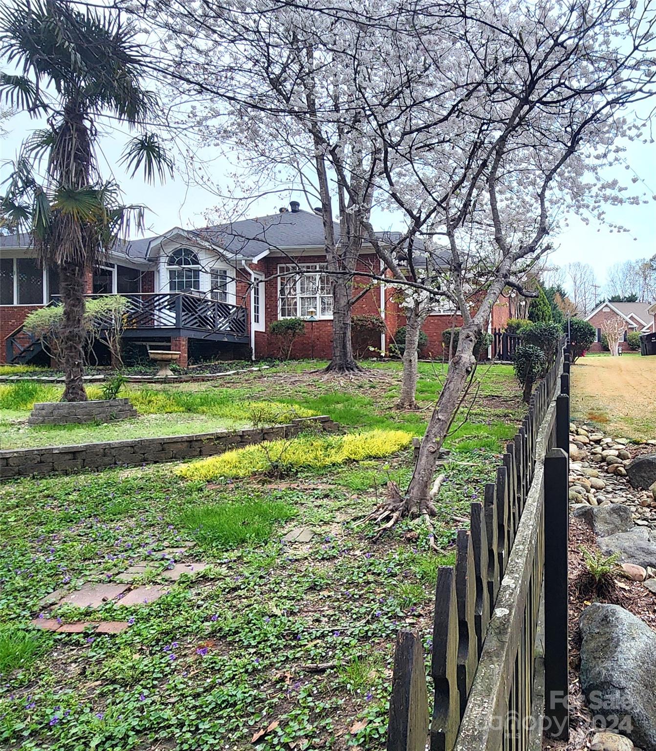 Creekside - Residential