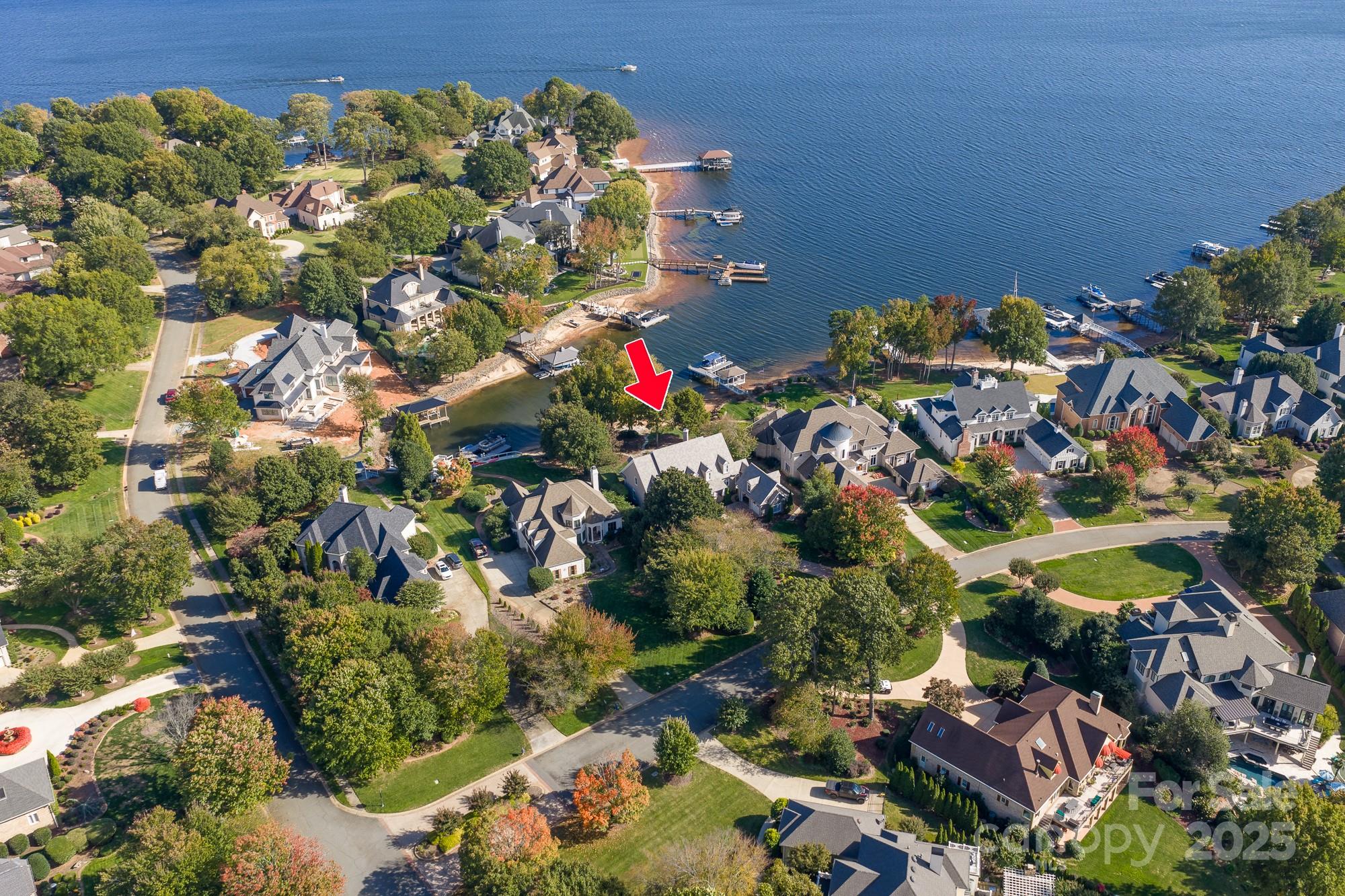 The Peninsula - Residential