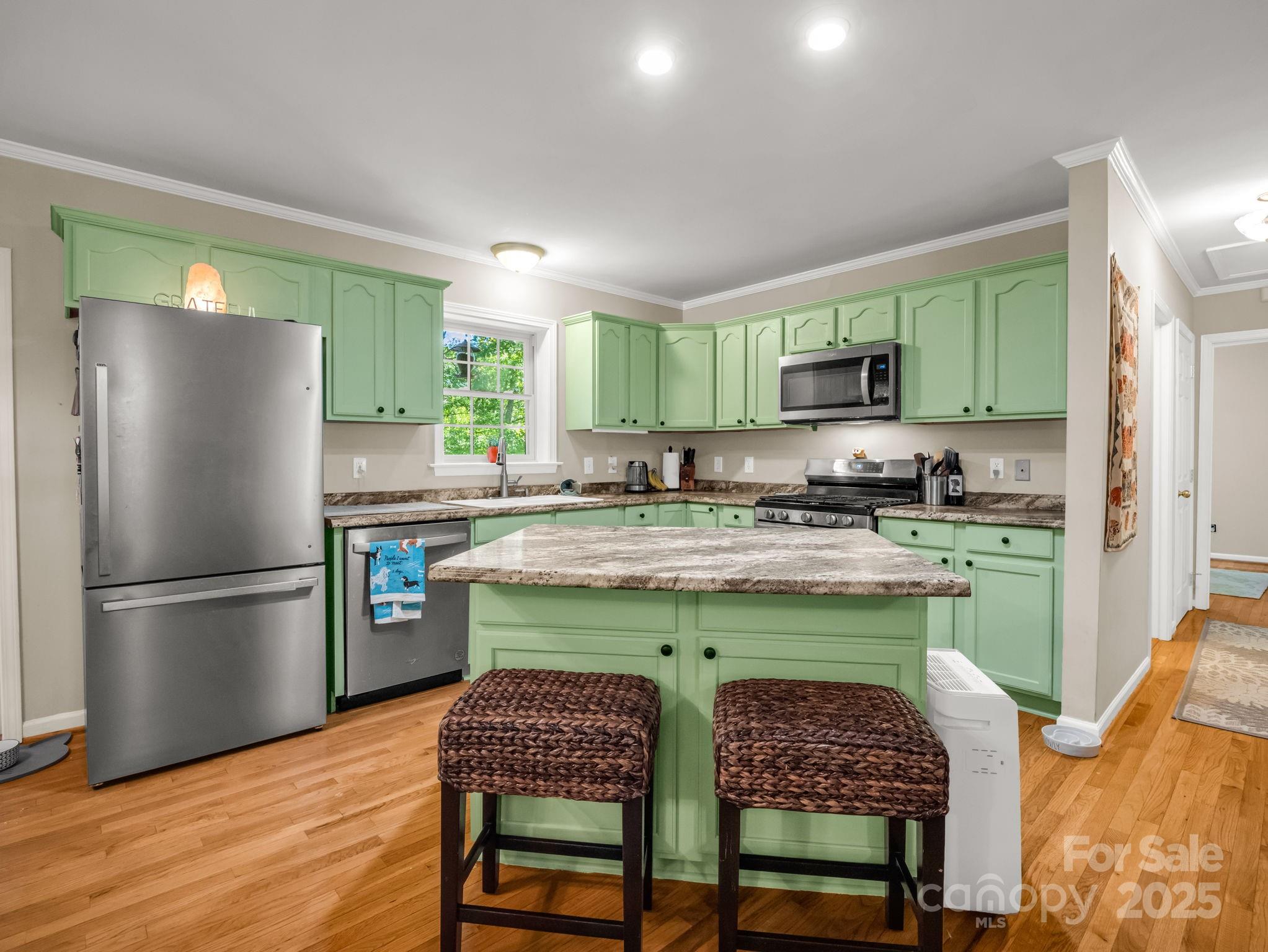 Gateway Mountain - Residential