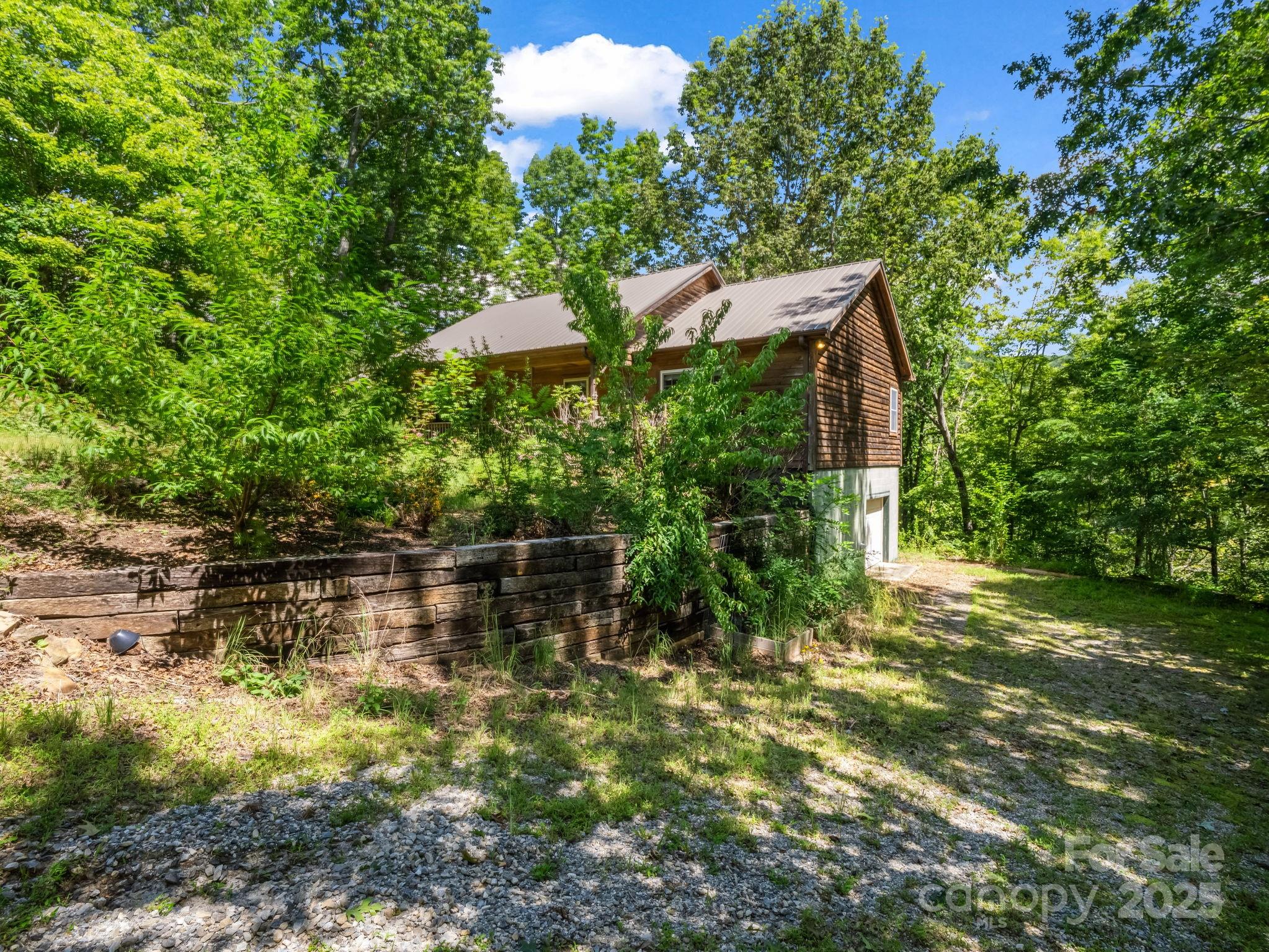 Gateway Mountain - Residential