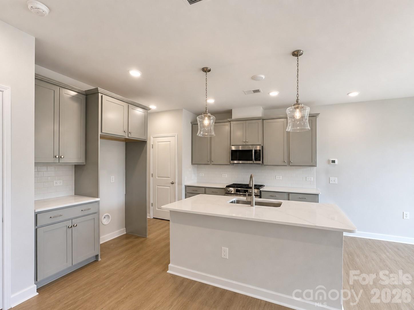 Hardy Pond - Residential