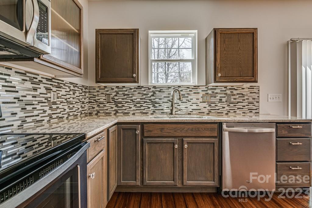 Avery Lake - Residential Lease