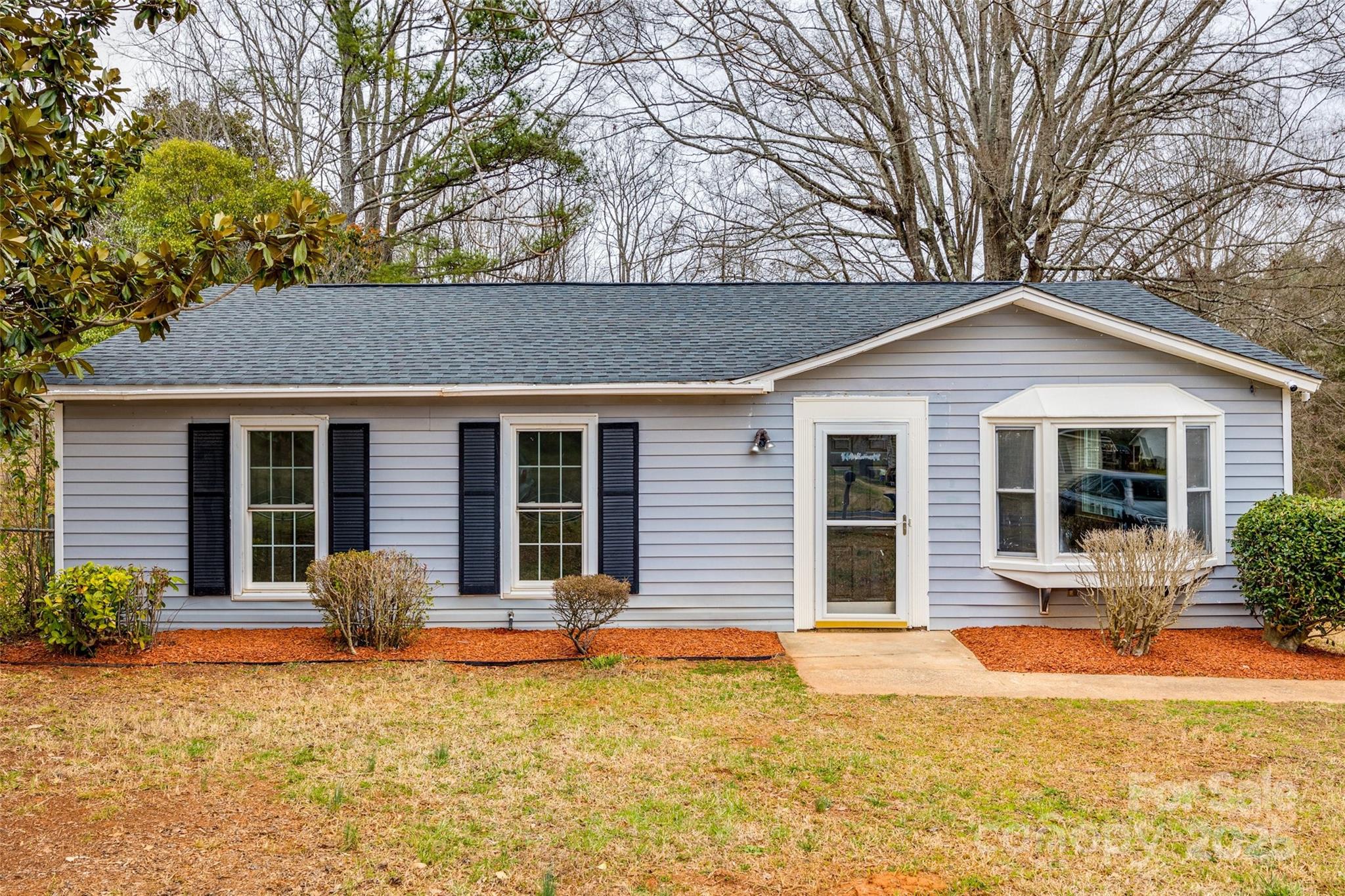 HUGE price adjustment! Cute home located close to all of the amenities that the city of York has to offer. This home has 4 bedrooms with a full hall bathroom and a half bath in the primary bedroom. The main living area is open to the kitchen and has a dining area also. This home has been partially remodeled by the owners and does have new flooring, cabinets have been refreshed with paint and kitchen countertops are new. Popcorn has been scraped off of the ceiling in most rooms. New ceiling fans in some rooms.
This home would be great for an investor or someone that is not afraid to finish out a partially done remodel. Owner will entertain all "reasonable offers".