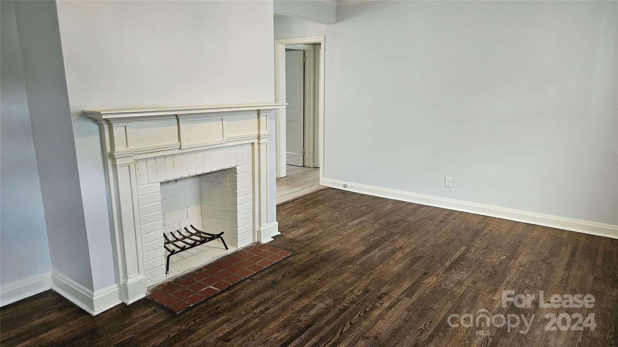 Plaza Hills - Residential Lease