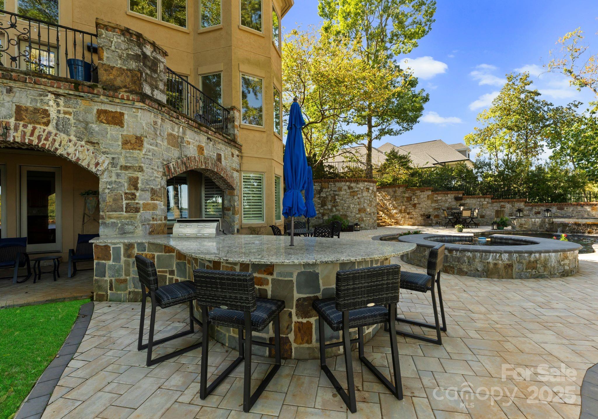 Pinnacle Shores - Residential