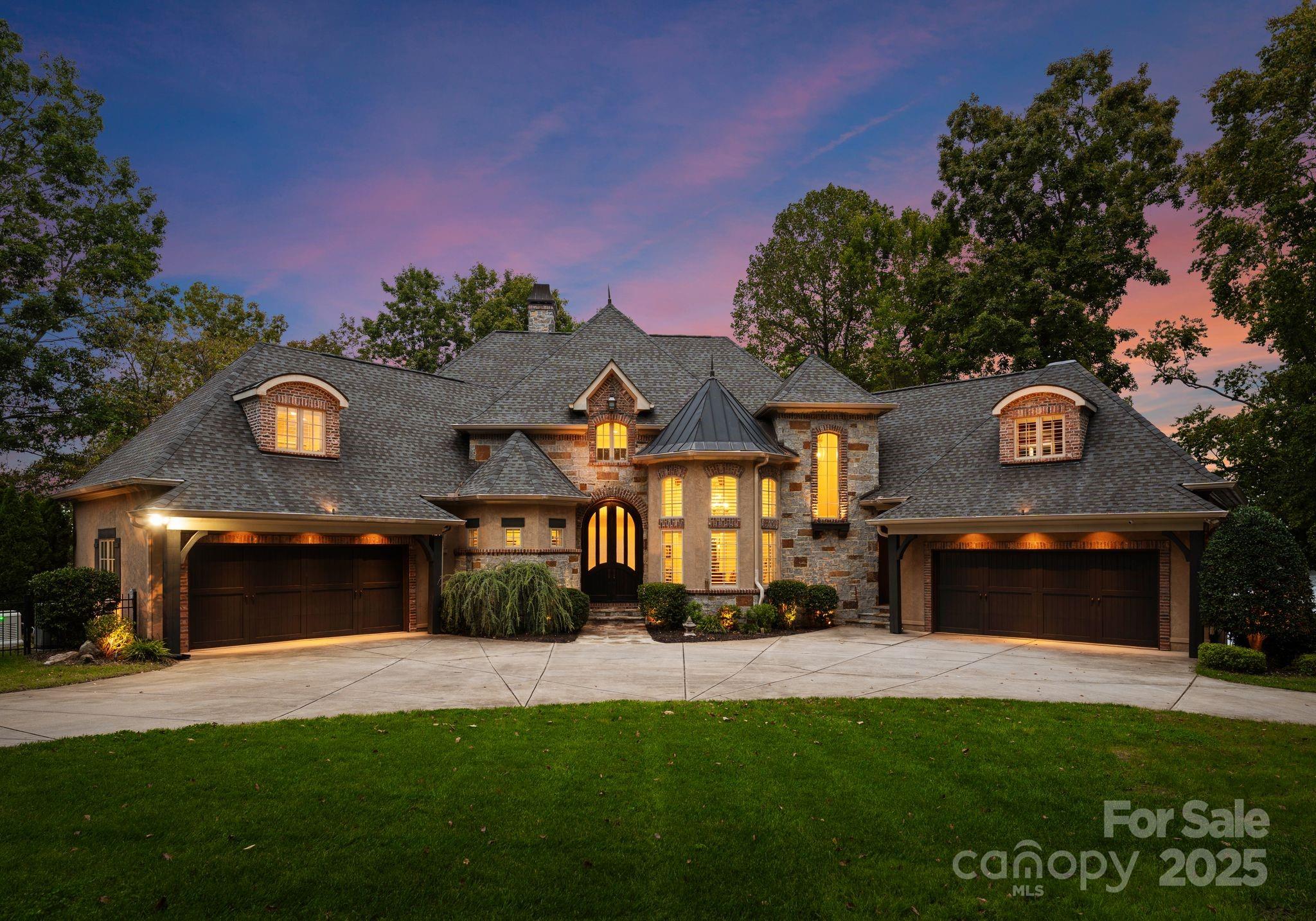 Pinnacle Shores - Residential