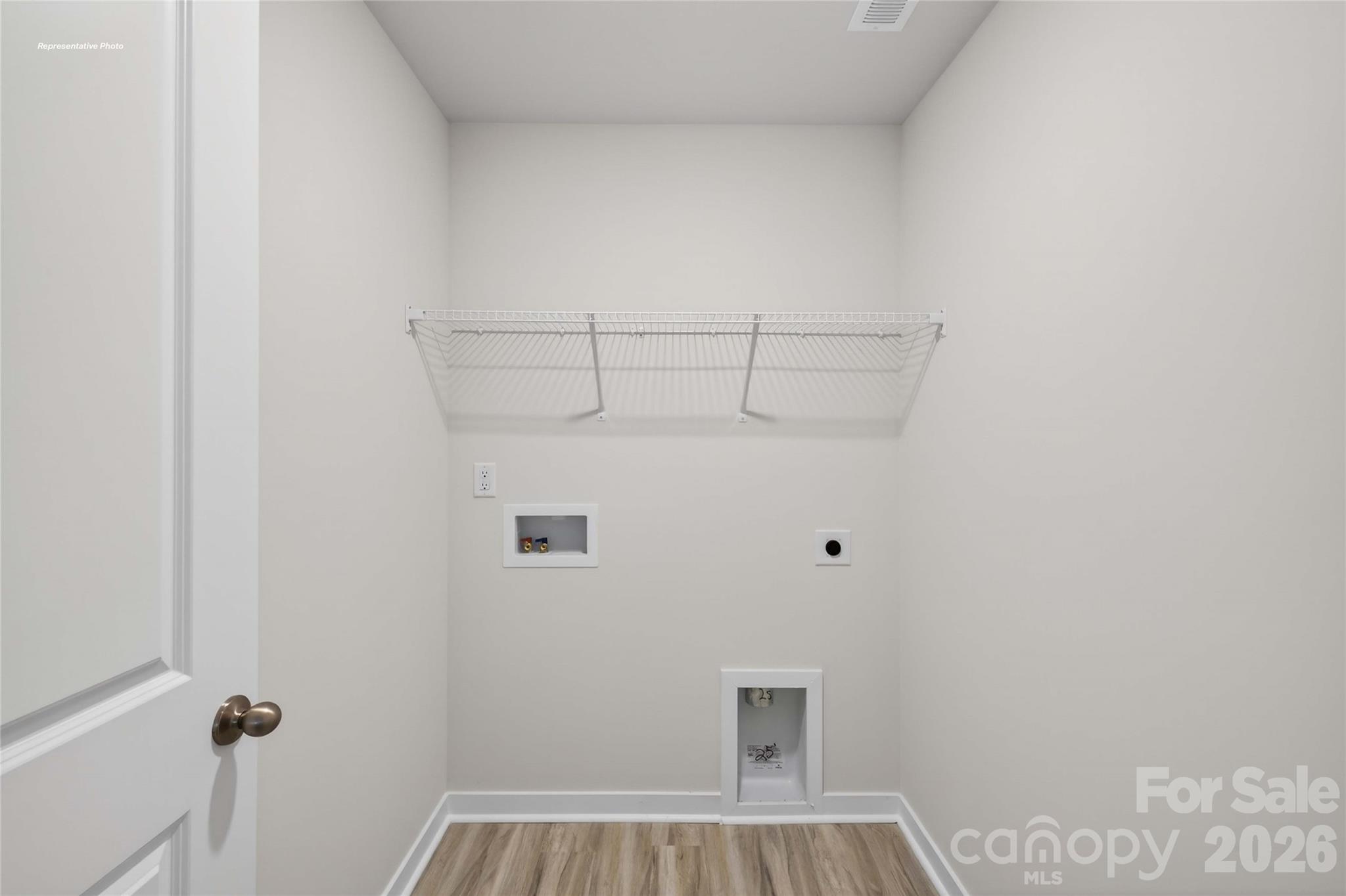 The Hamptons at Hickory - Residential