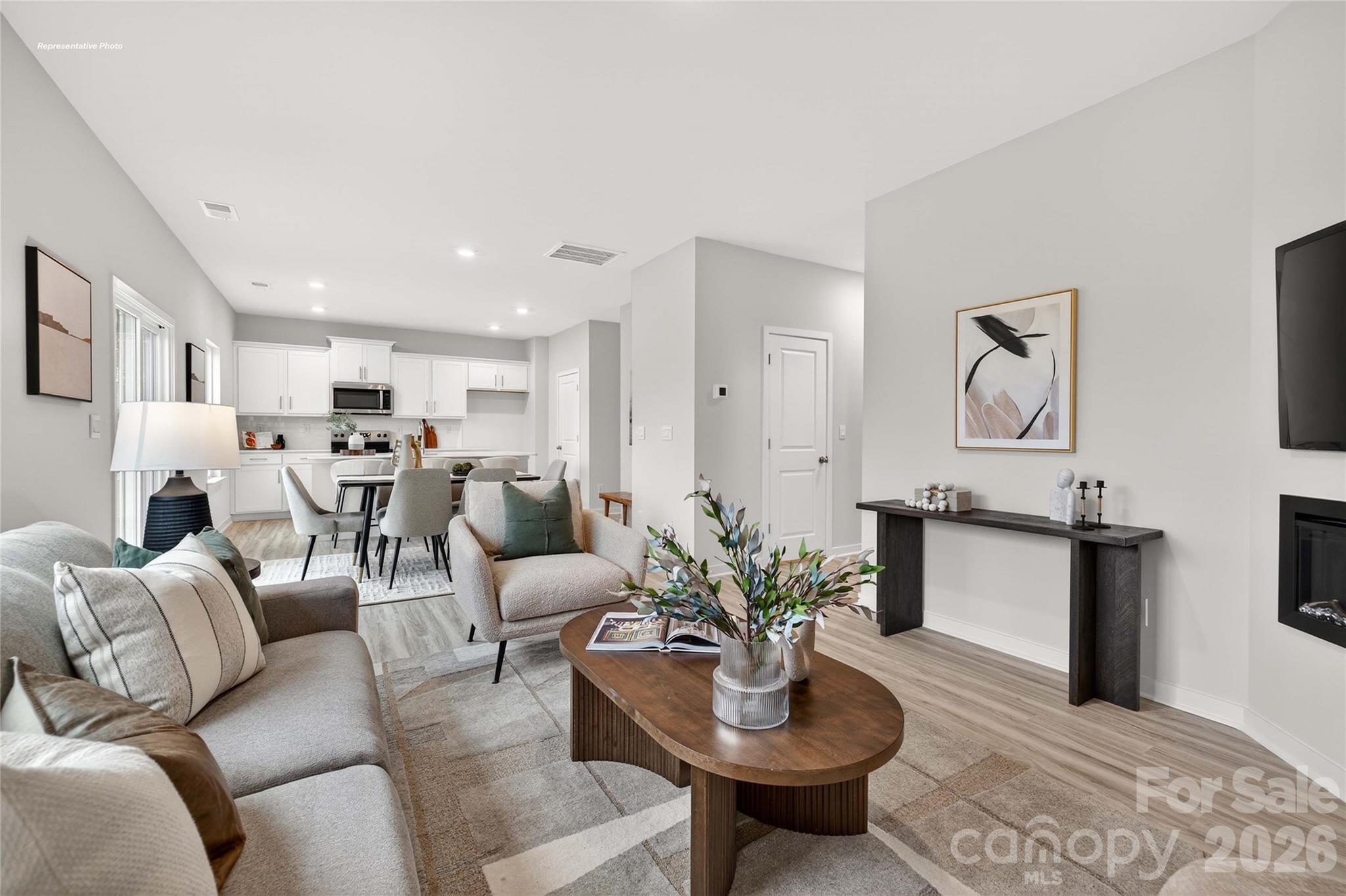 The Hamptons at Hickory - Residential