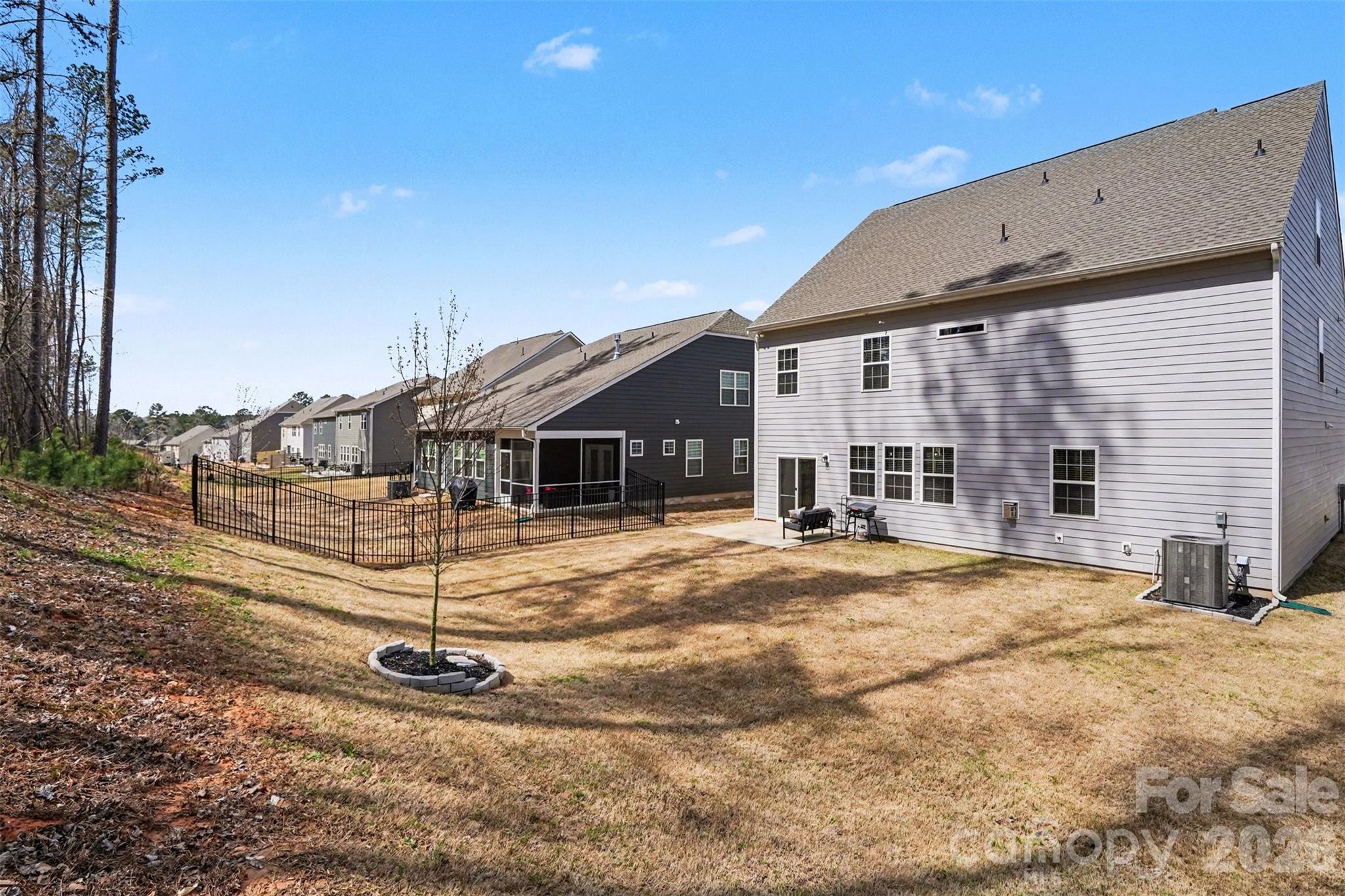 Falls Cove at Lake Norman - Residential