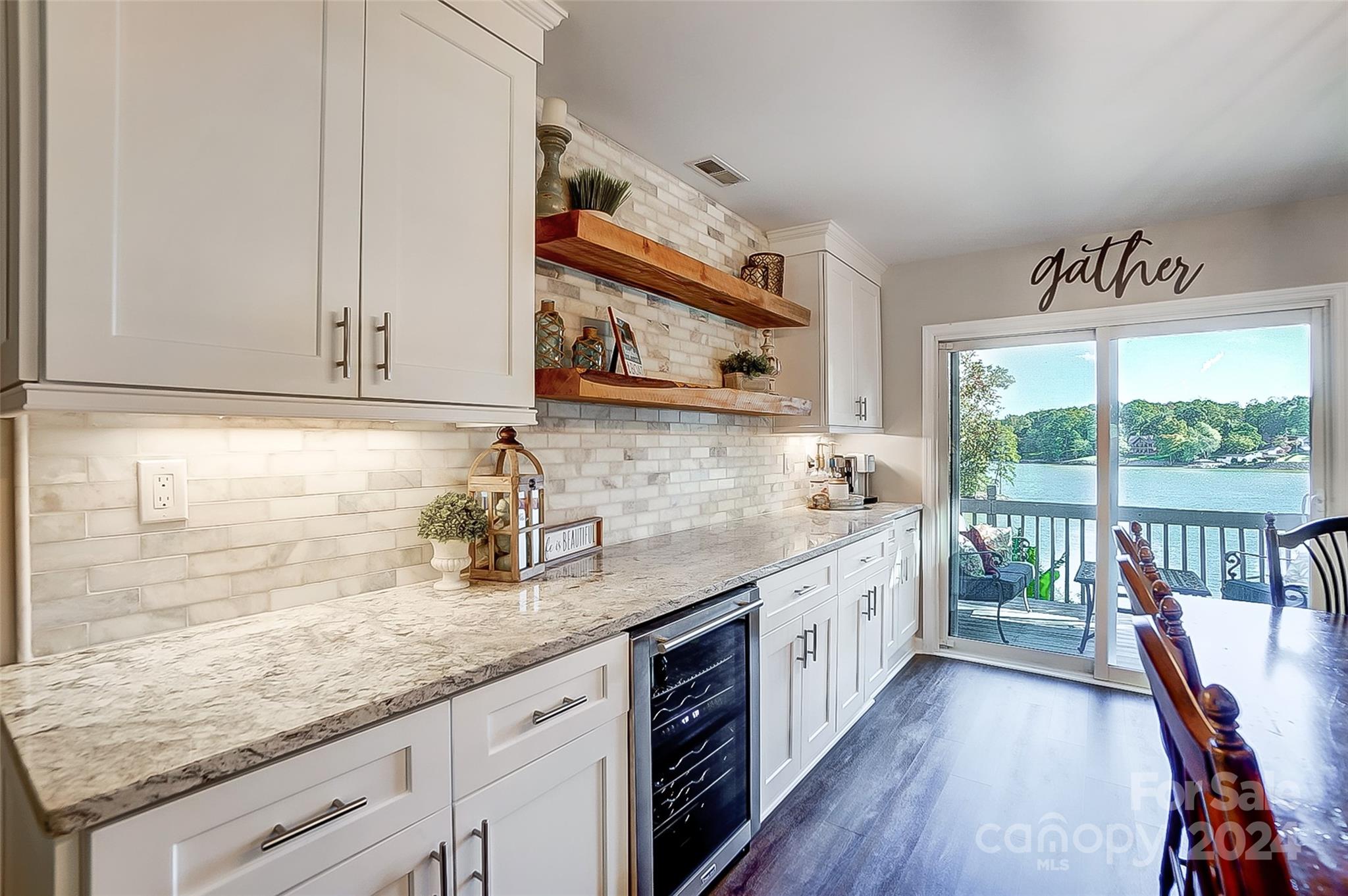 Tega Cay - Residential