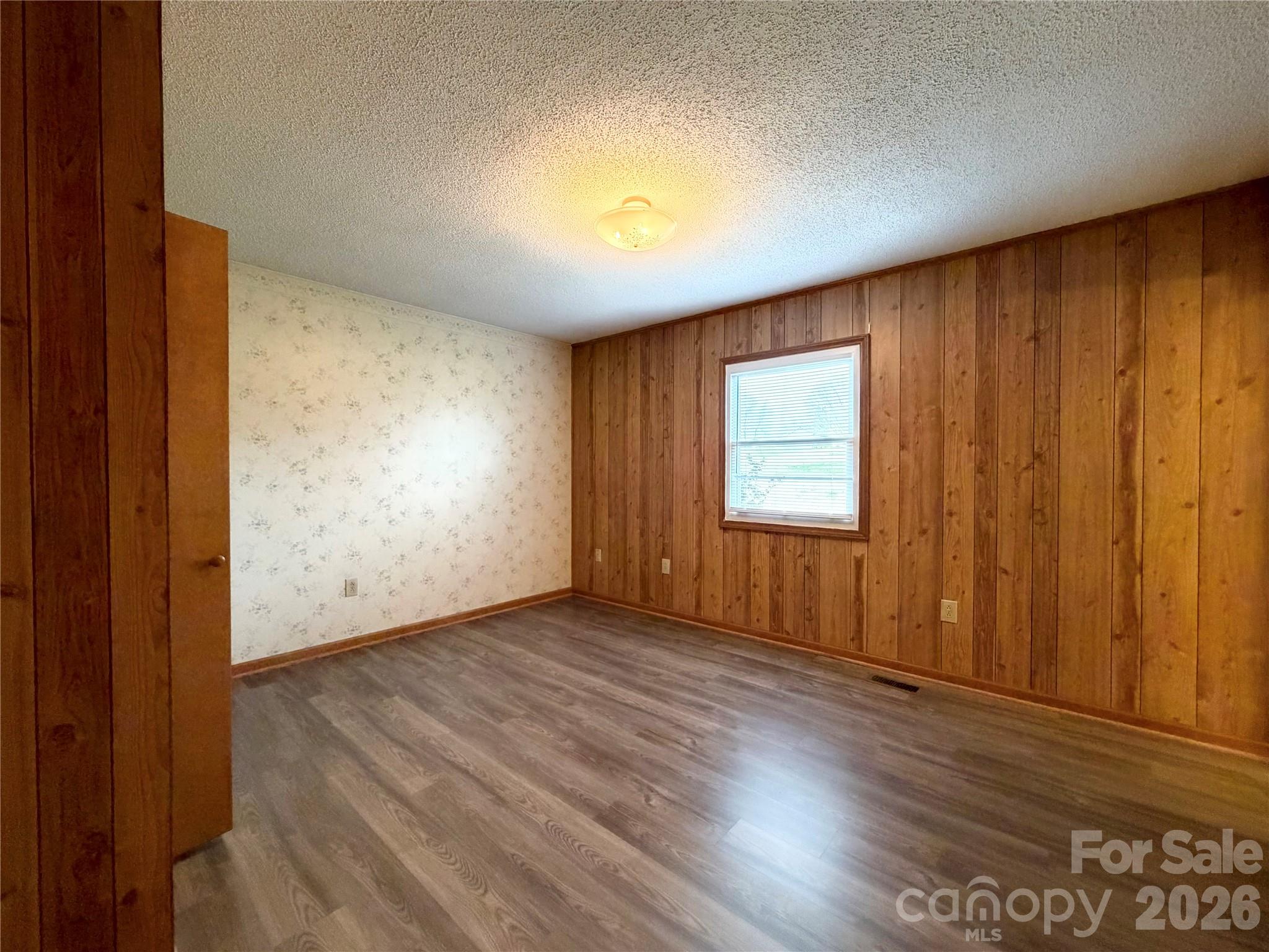 Shady Oaks - Residential