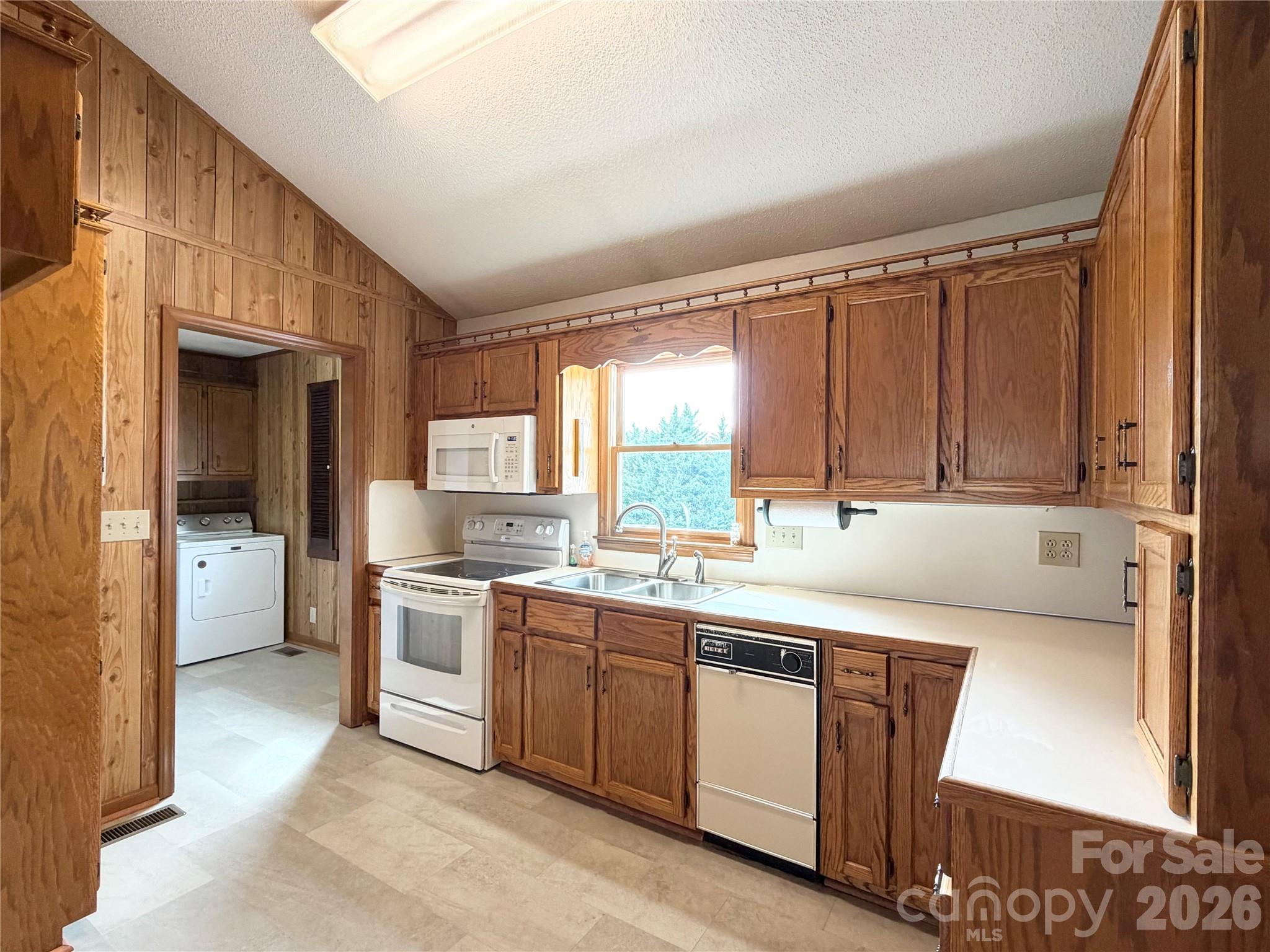 Shady Oaks - Residential