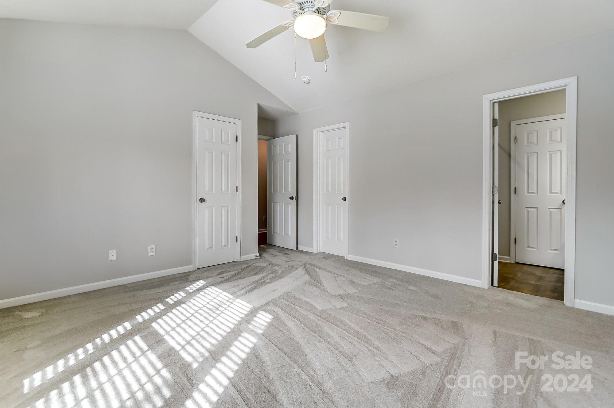 Old Stone Crossing - Residential