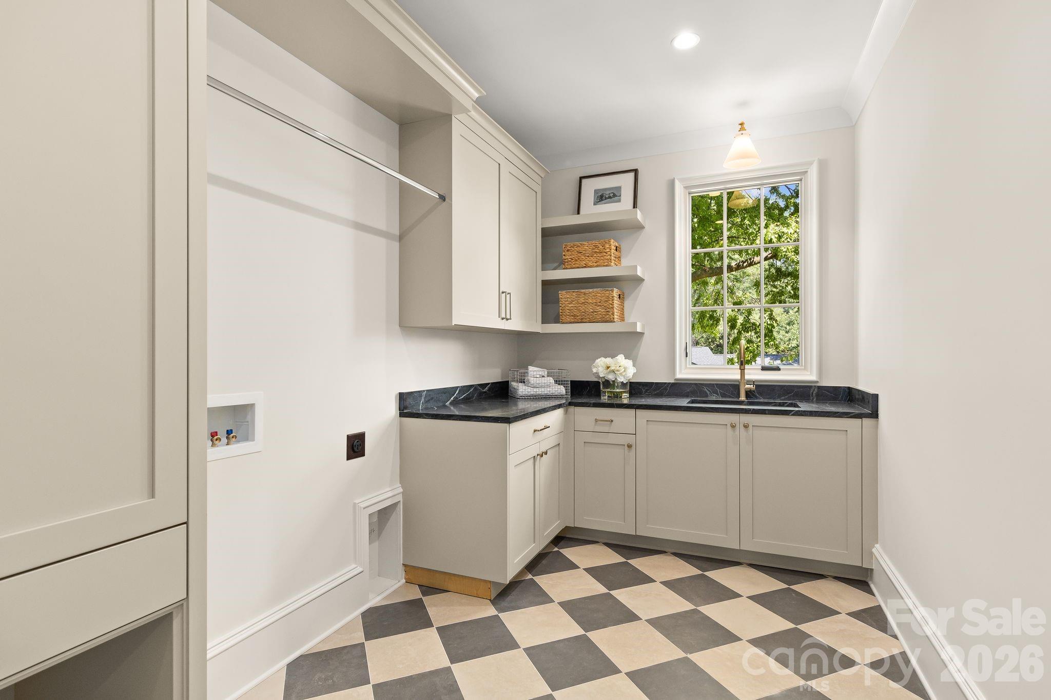 Lansdowne - Residential