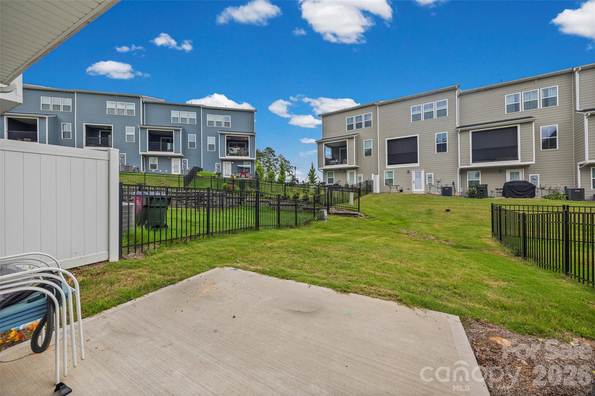 Trinity Townes - Residential