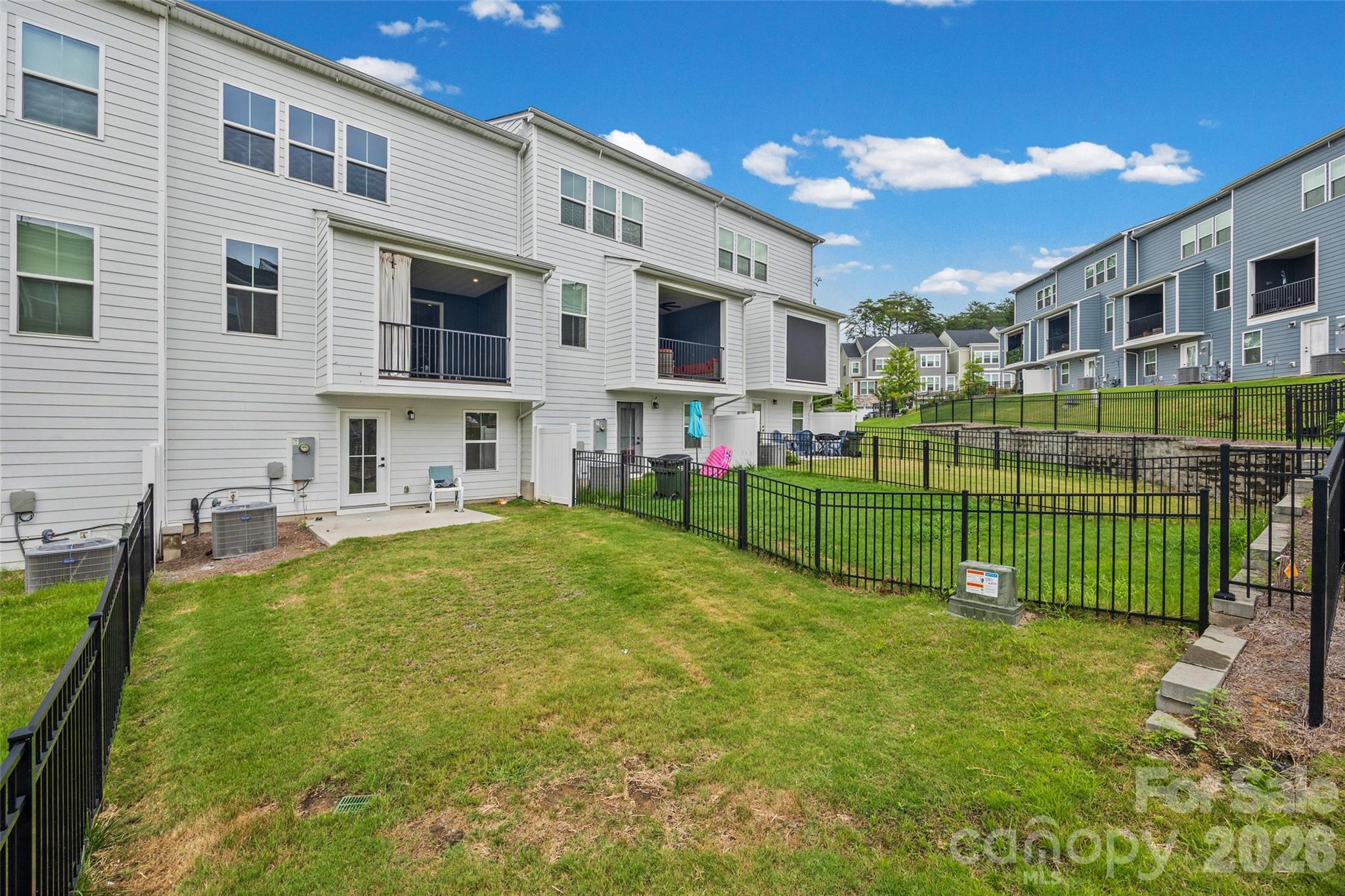Trinity Townes - Residential