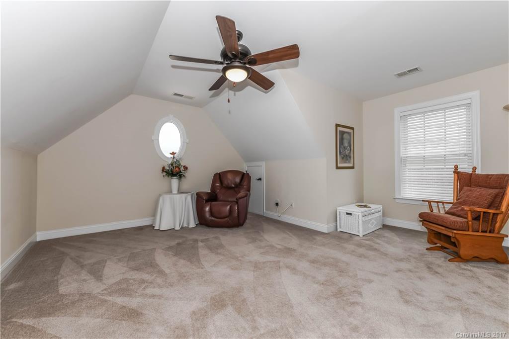 Waterford Glen - Residential