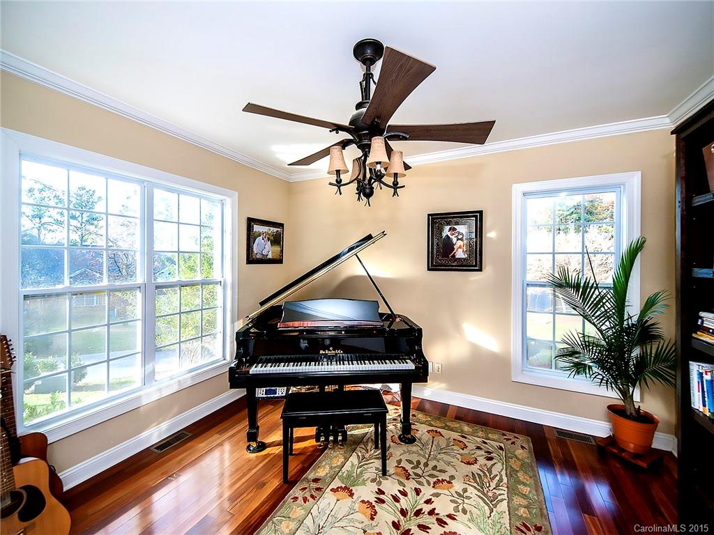 Tega Cay - Residential