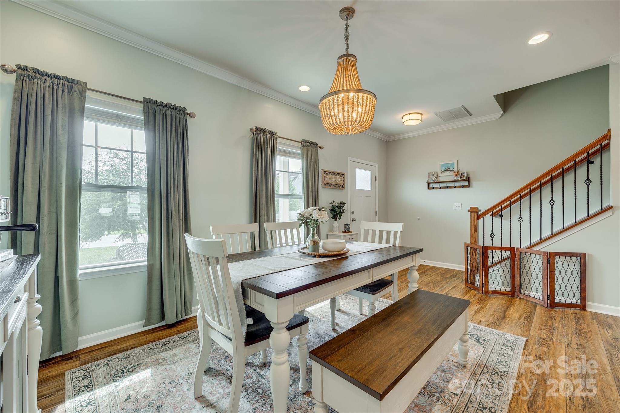 Ellis Pond - Residential