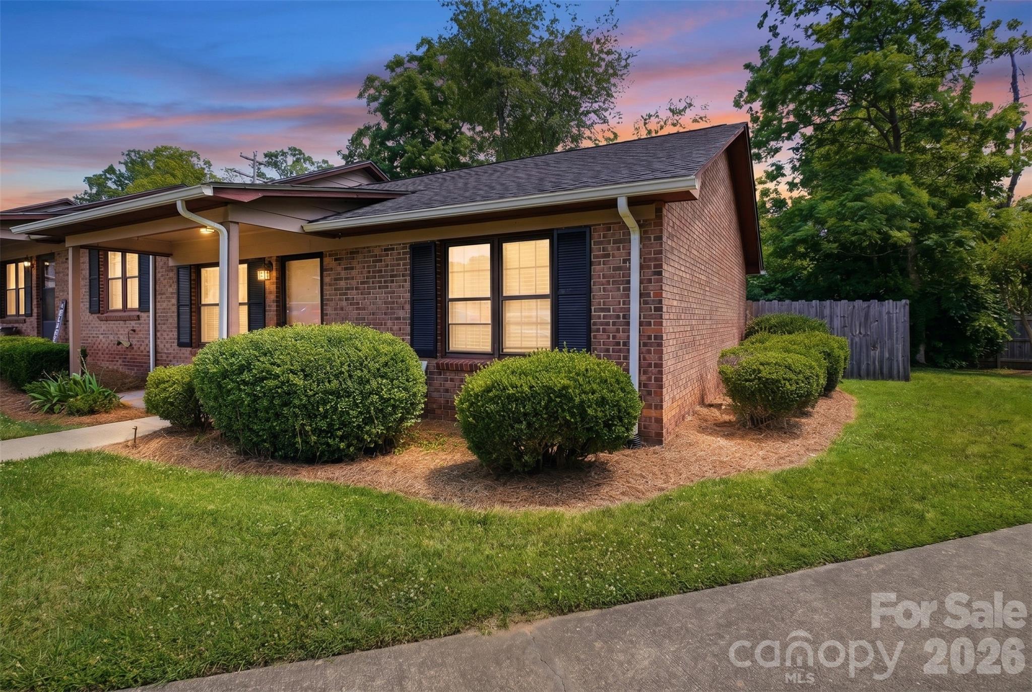 Parkwood Villas - Residential