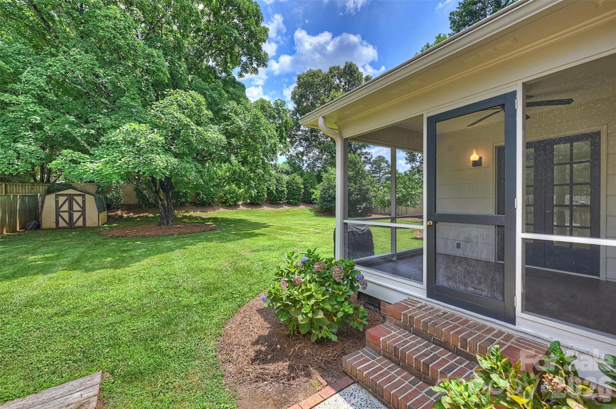 Beverly Woods - Residential