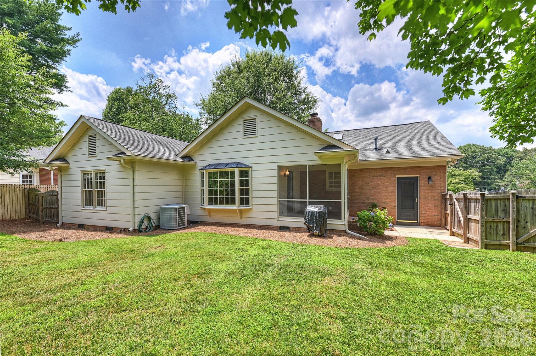 Beverly Woods - Residential