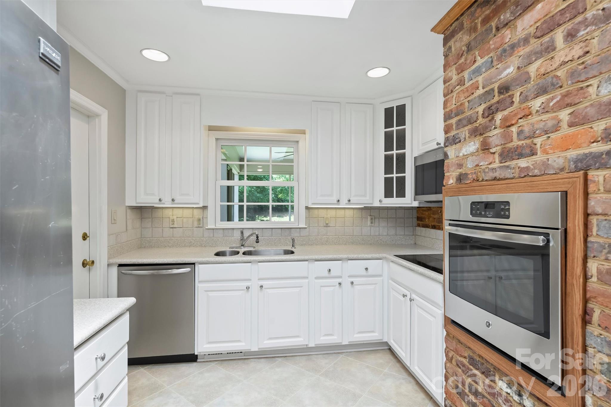 Beverly Woods - Residential