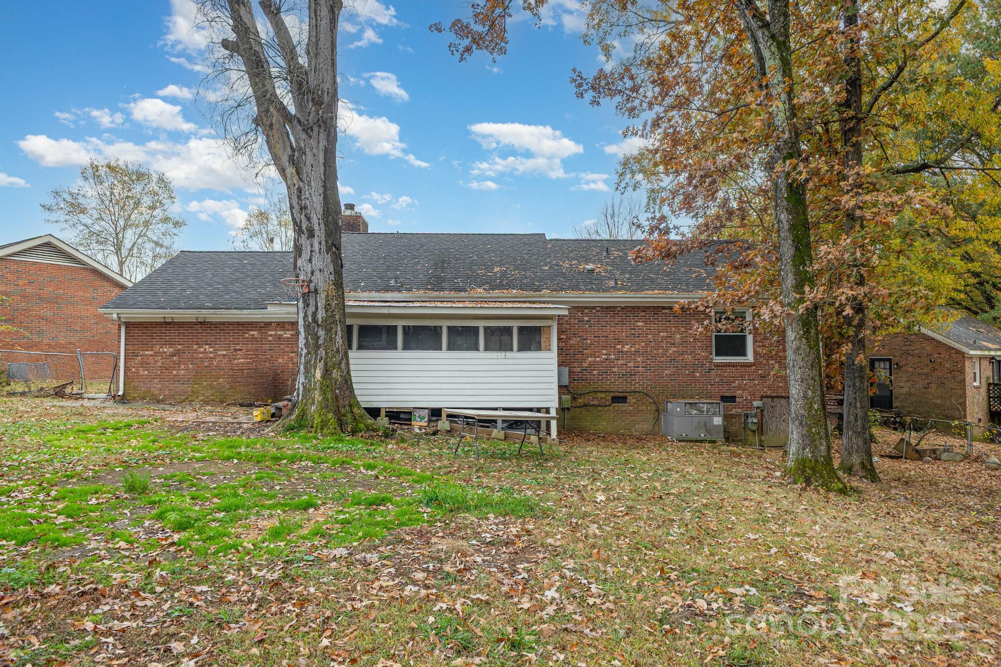 Old Oaks - Residential